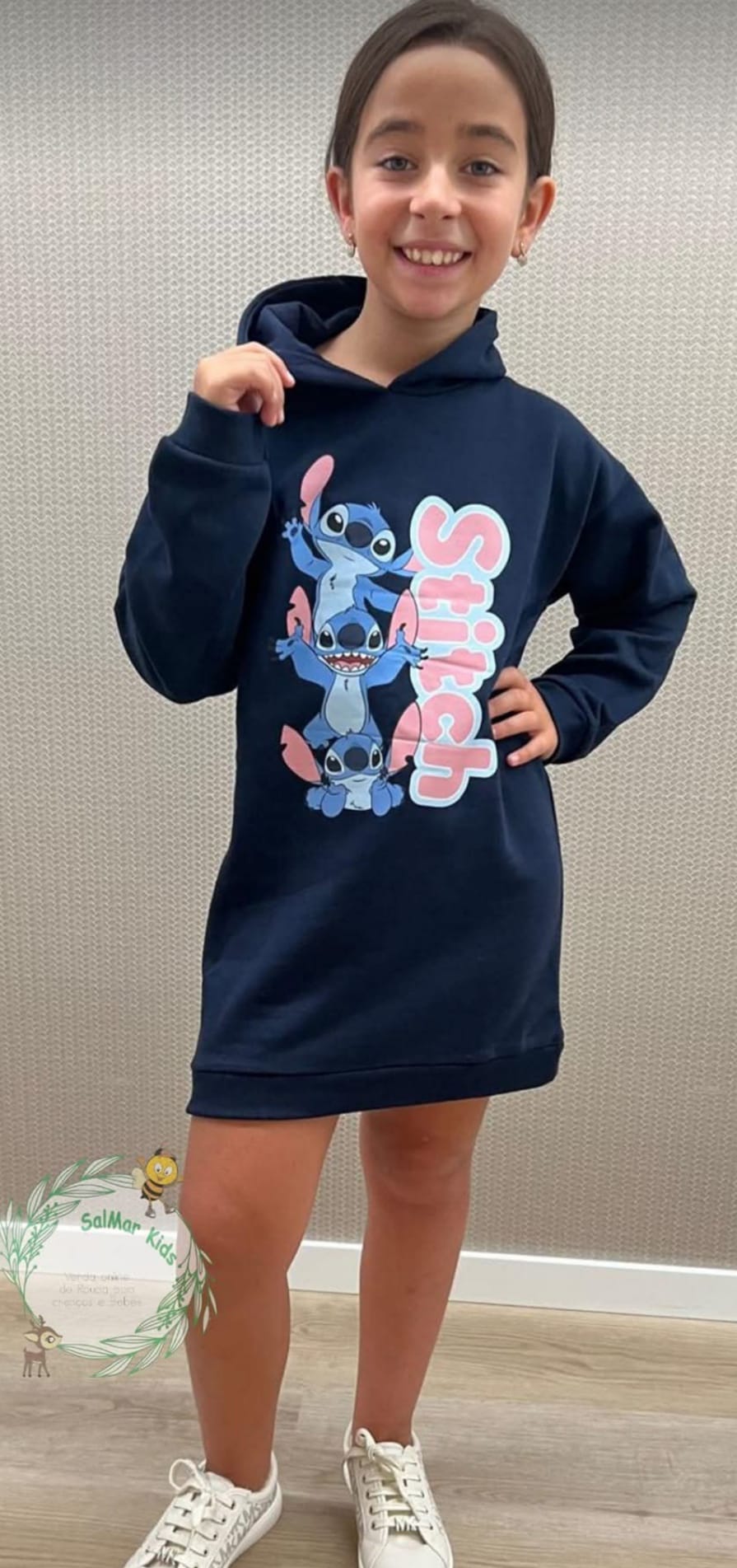 Vestido Stitch com capuz