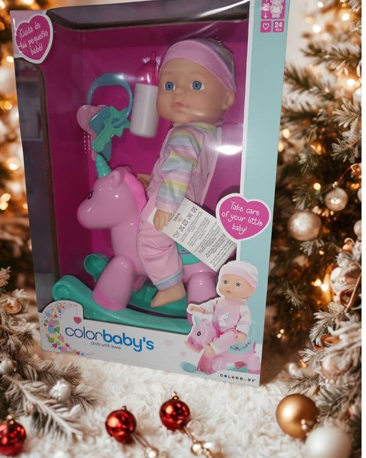 Qual é a criança que não gosta de brincar com bebés e dar asas à imaginação?? Este será com certeza o presente ideal.