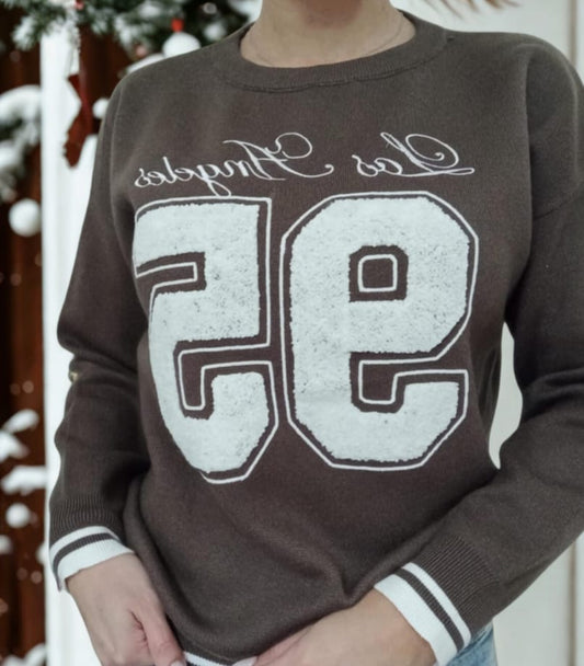 Uma camisola extremamente quentinha e com uma qualidade incrível.