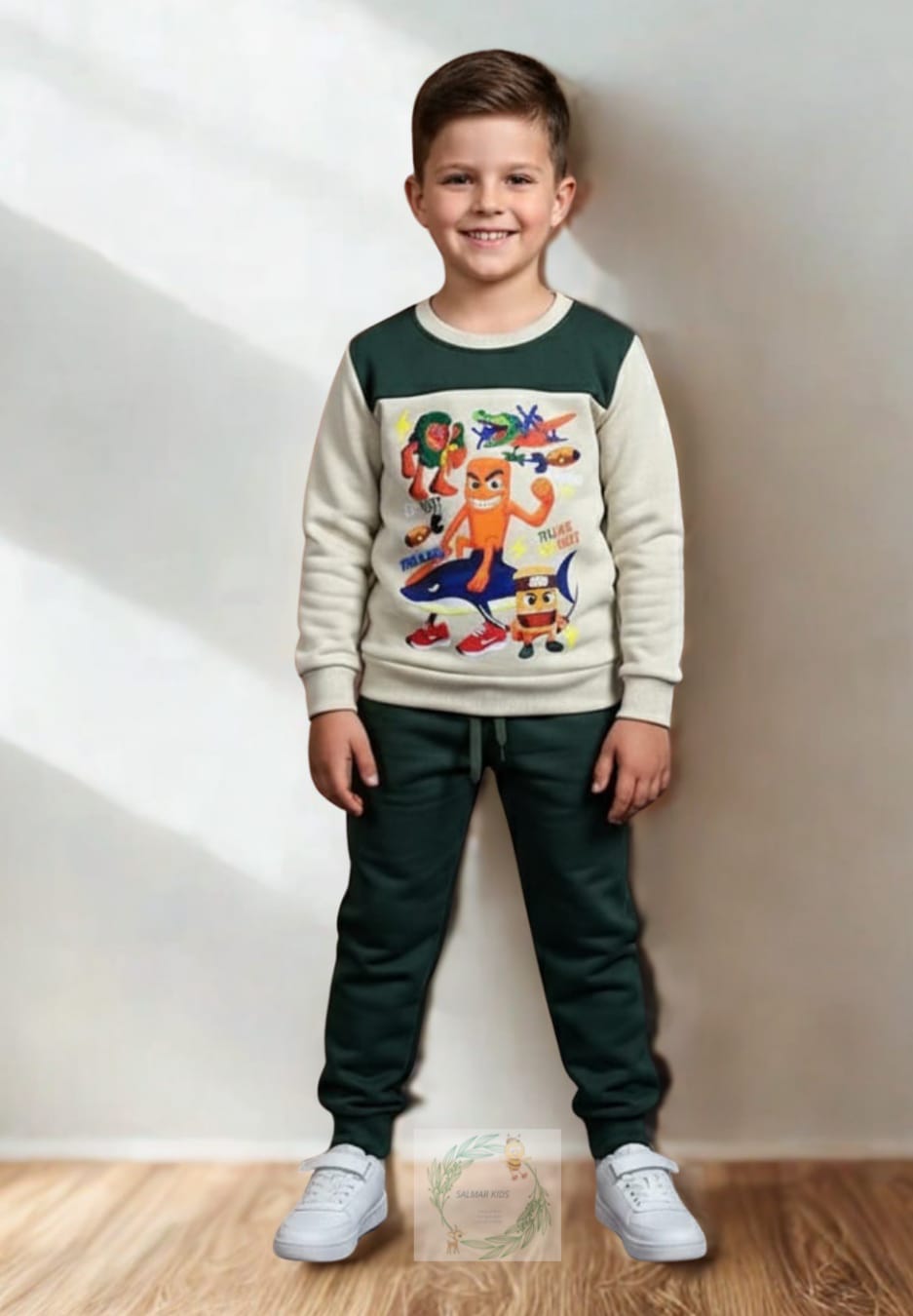 Um fato de treino super giro, super confortável, super quentinho. Muito prático para o dia a dia das crianças. Para além de muito giro e divertido.